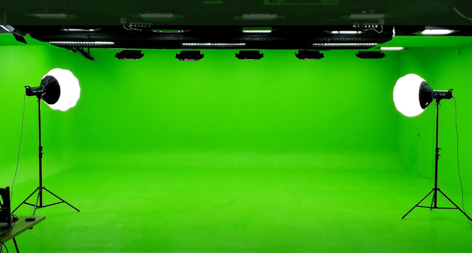 STDUIO-green screen studio kuala lumpur malaysia